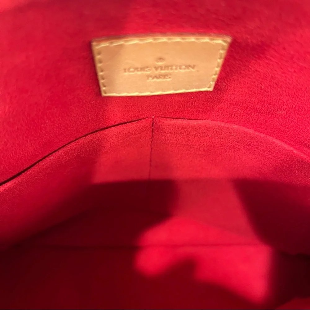 LOUIS VUITTON PALLAS MONOGRAM MM TOP HANDLE BAG
